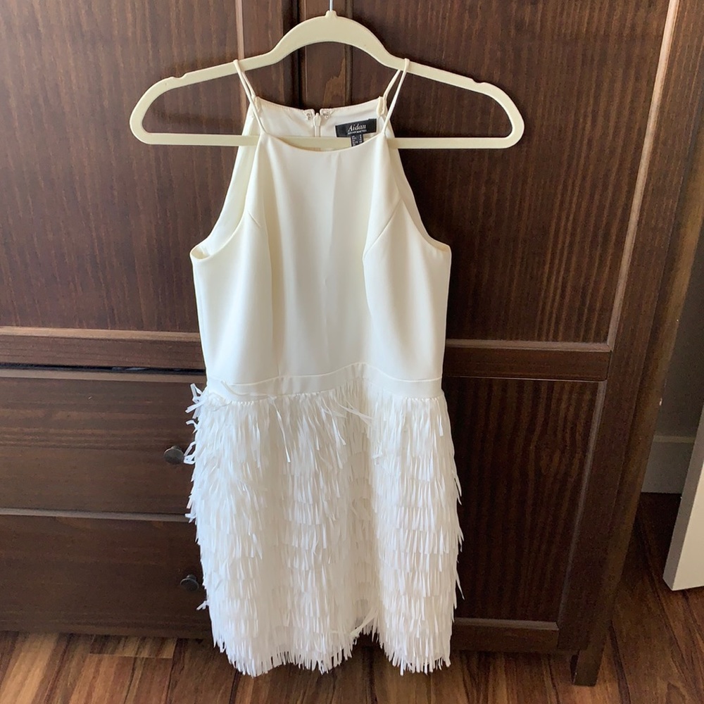 Aidan Mattox White Promenade Dress, Size 6.